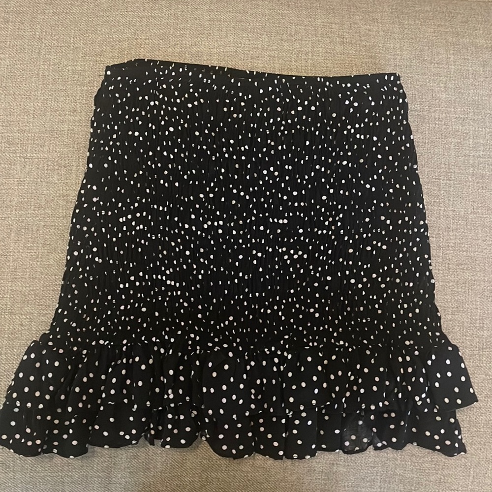 Black and white dot smocked skirt.  Size small.